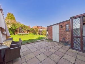 Photo 16- click for photo gallery